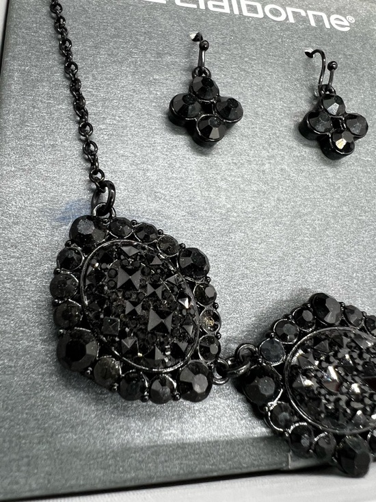 VTG Liz Claiborne Black Statement Necklace & Earrings Set Gunmetal Crystal - Picture 6 of 8